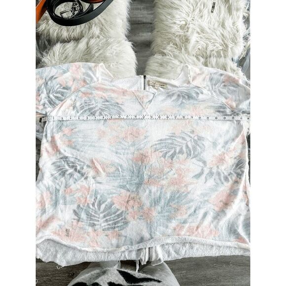 Vintage Havana Hawaiian Print Zip Back Sweater - Picture 7 of 11